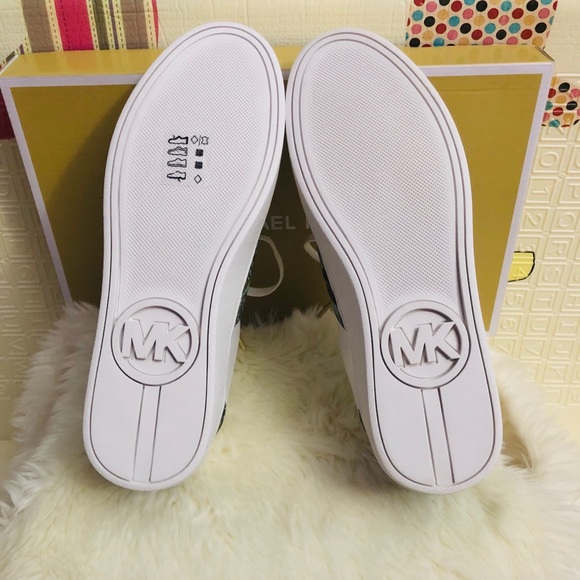 🔥NWT Michael Kors sneakers size 7.5🔥 - Picture 3 of 8